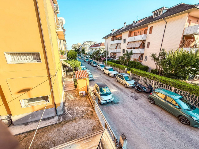 APARTMENT for seasonal rent in San Benedetto del Tronto