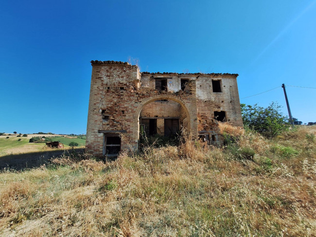 Casale / Rustico in vendita a Monteprandone