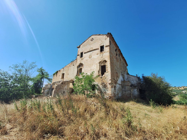 Casale / Rustico in vendita a Monteprandone