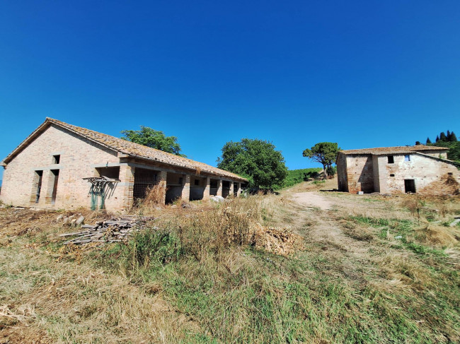 Casale / Rustico in vendita a Spinetoli