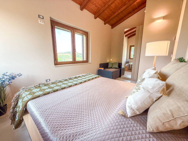 Villa in vendita a Monsampolo del Tronto