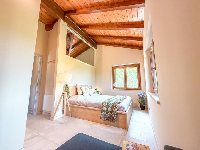 Villa in vendita a Monsampolo del Tronto