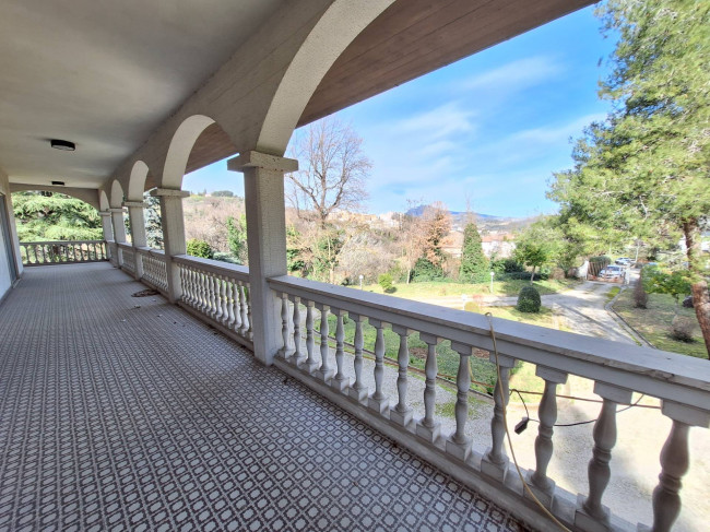 Villa in vendita a Folignano