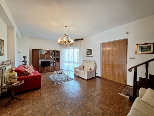 Villa in vendita a Folignano