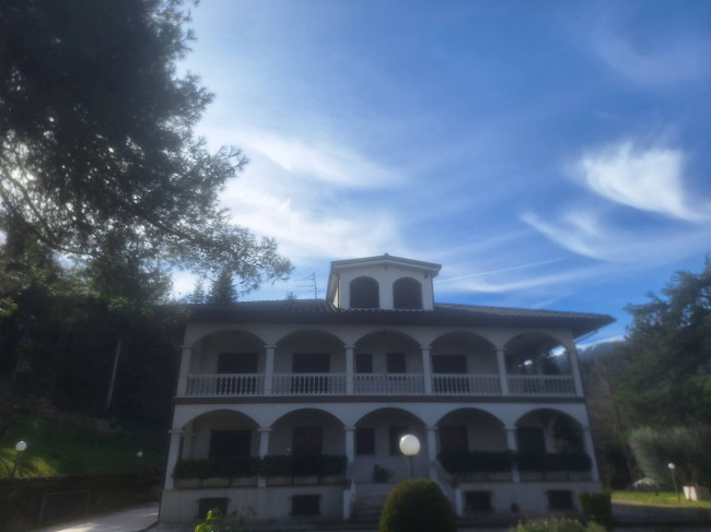 Villa in vendita a Folignano