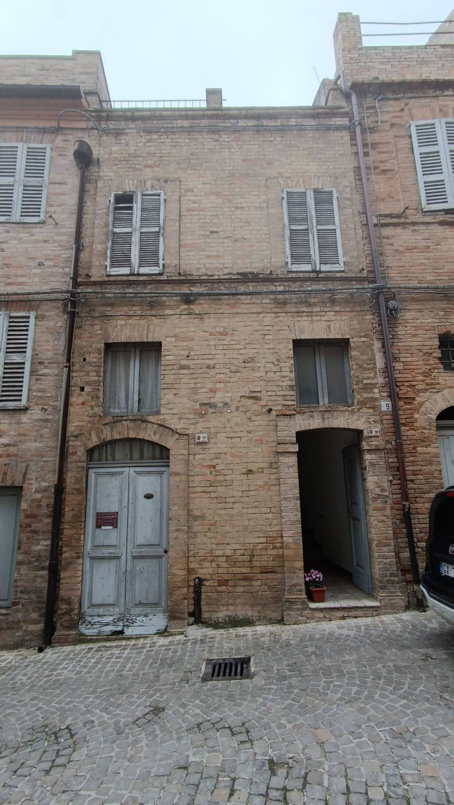 HOUSE for sale in Petritoli