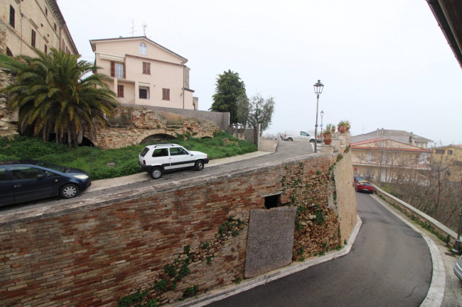 HOUSE for sale in Massignano