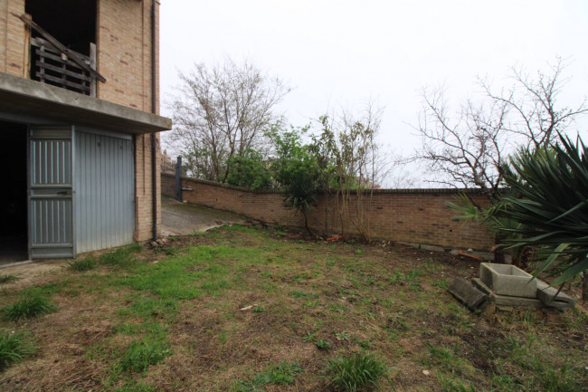 HOUSE for sale in Massignano