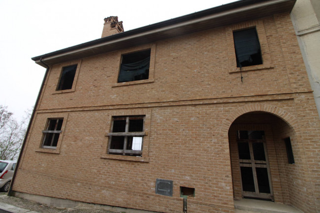 HOUSE for sale in Massignano