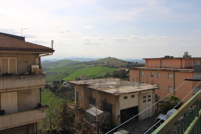 Appartamento in vendita a Carassai