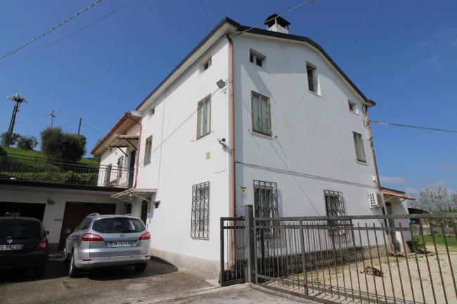 HOUSE for sale in Montegiorgio