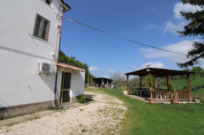 HOUSE for sale in Montegiorgio