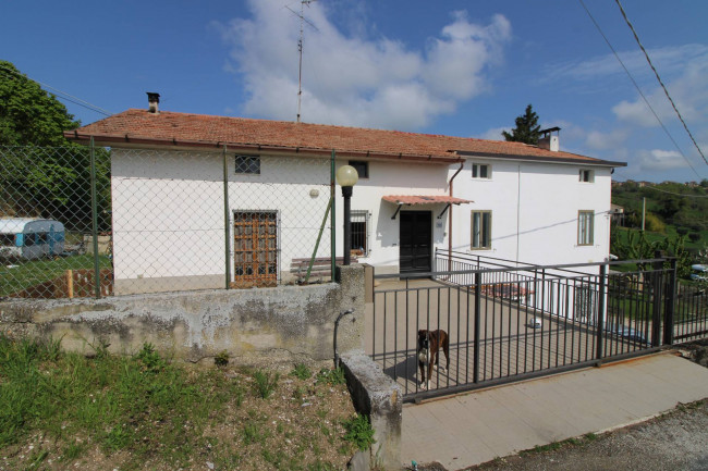 HOUSE for sale in Montegiorgio