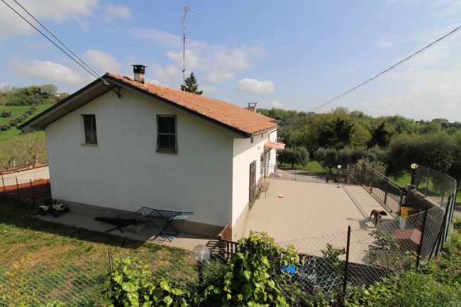 HOUSE for sale in Montegiorgio
