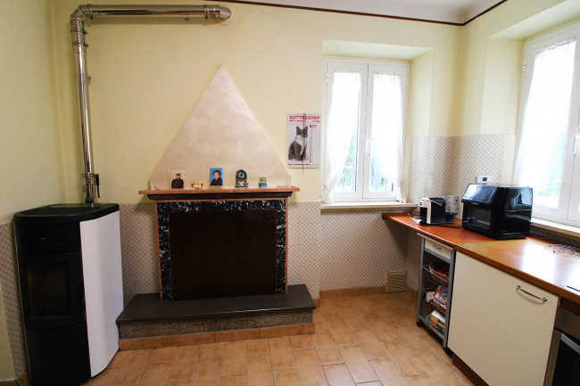 HOUSE for sale in Montegiorgio