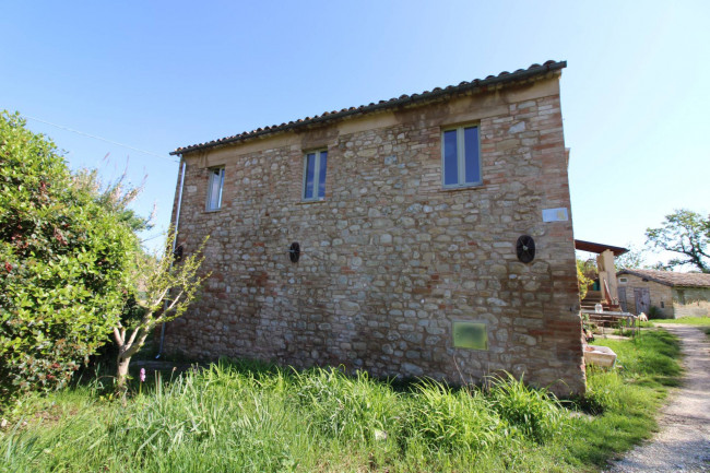 Casale / Rustico in vendita a Rotella