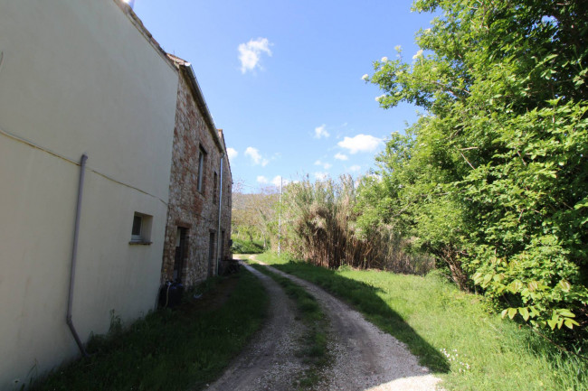 Casale / Rustico in vendita a Rotella