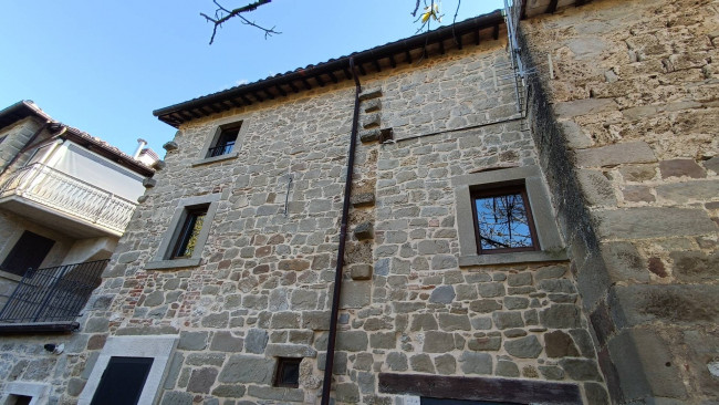  for sale in Valle Castellana