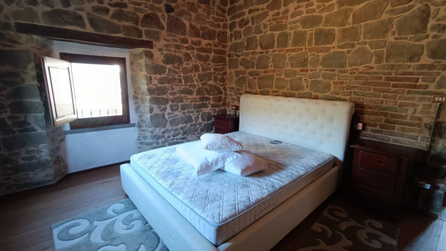  for sale in Valle Castellana