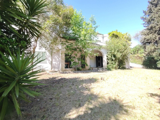 Villa in vendita a Colli del Tronto