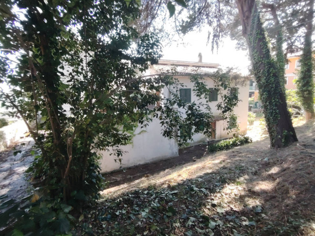 Villa in vendita a Colli del Tronto