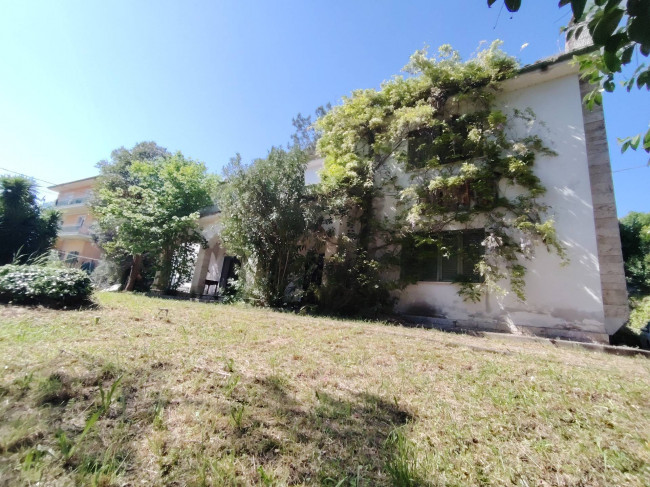 Villa in vendita a Colli del Tronto