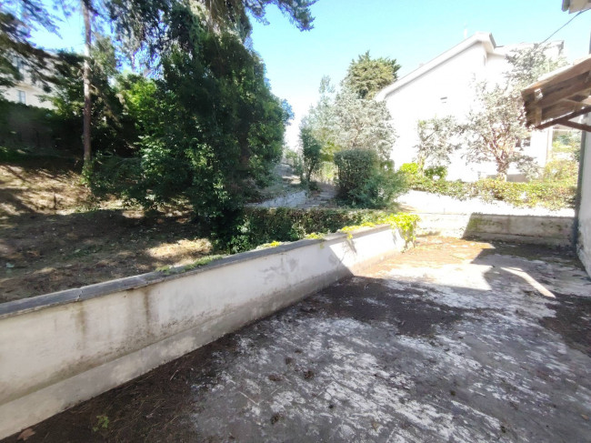 Villa in vendita a Colli del Tronto