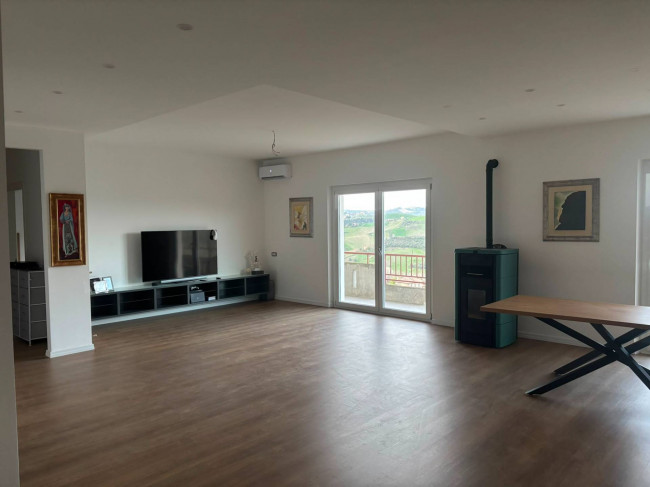 HOUSE for sale in Spinetoli
