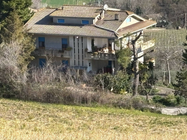 HOUSE for sale in Spinetoli