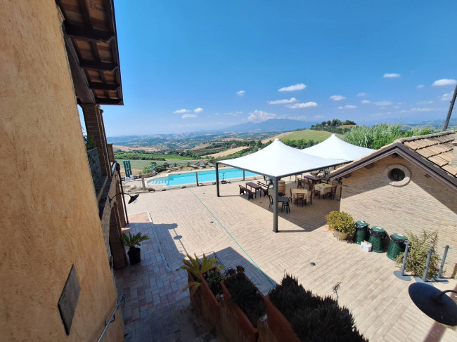Agriturismo in vendita a Acquaviva Picena