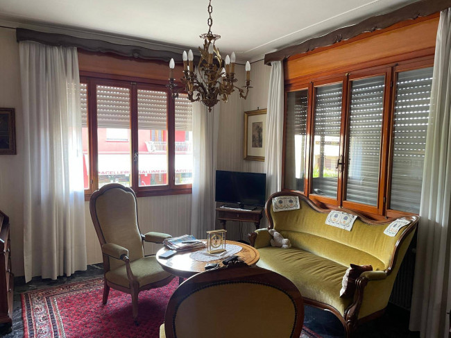 Bifamiliare a Colle Umberto