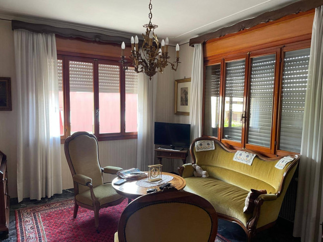 Bifamiliare a Colle Umberto