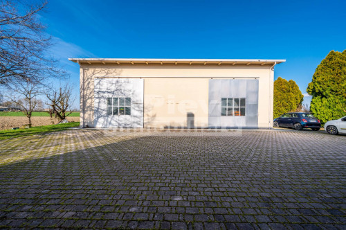 Casa indipendente in vendita a Castello D'argile (BO)