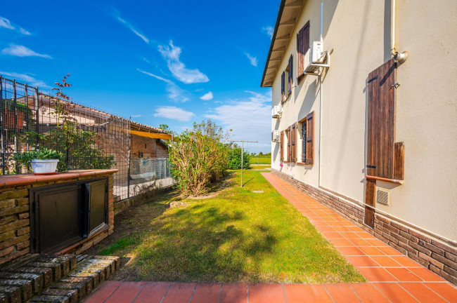 Villa in vendita a San Pietro In Casale (BO)