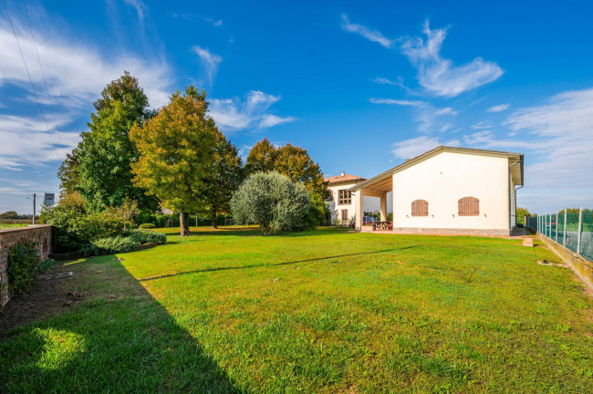 Villa in vendita a San Pietro In Casale (BO)