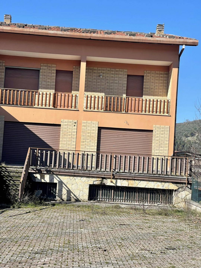 palazzina in Vendita a Alatri