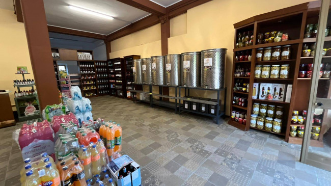 Attività commerciale in Vendita a Villetta Barrea