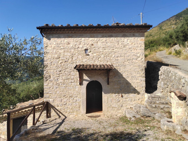 Casa singola in Vendita a Vallecorsa