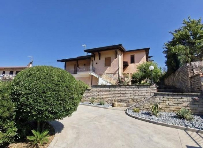 Casa singola in Vendita a Ceccano