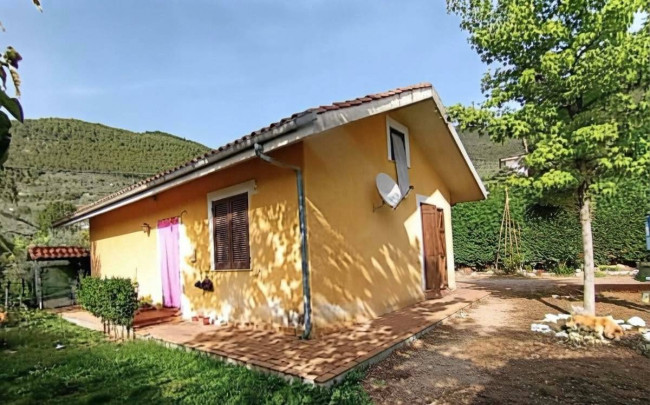 Casa indipendente in Vendita a Alatri