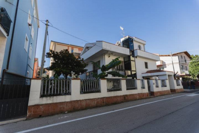 Casa singola in Vendita a Montesilvano