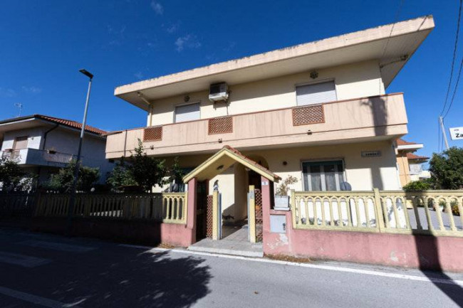 Casa singola in Vendita a Montesilvano