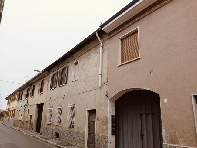 Appartamento in corte in Vendita