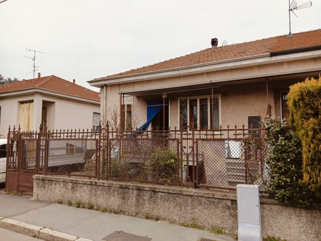 Porzione di bifamiliare in Vendita