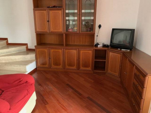 casa semindipendente in Affitto a Massa