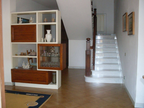 casa semindipendente in Affitto a Carrara