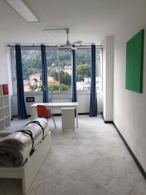 Appartamento in Affitto a Carrara