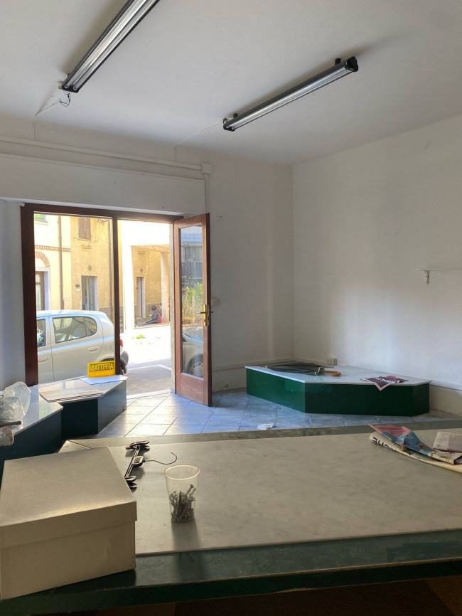 Studio/Ufficio in Affitto a Montignoso