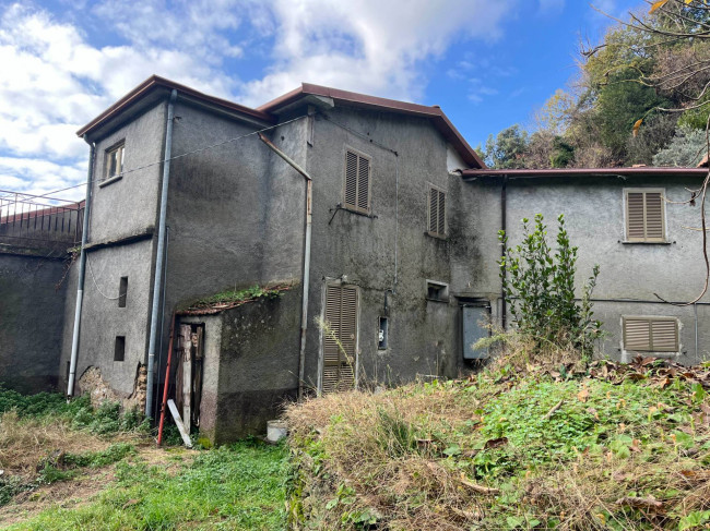Casa singola in Vendita a Montignoso