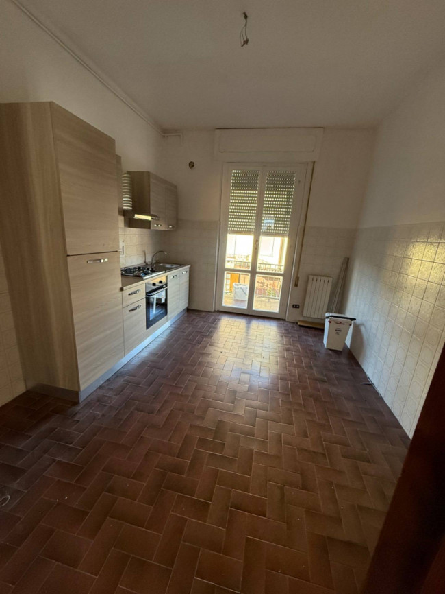 Appartamento in Affitto a Sarzana